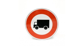 Panneau interdiction poids lourds
