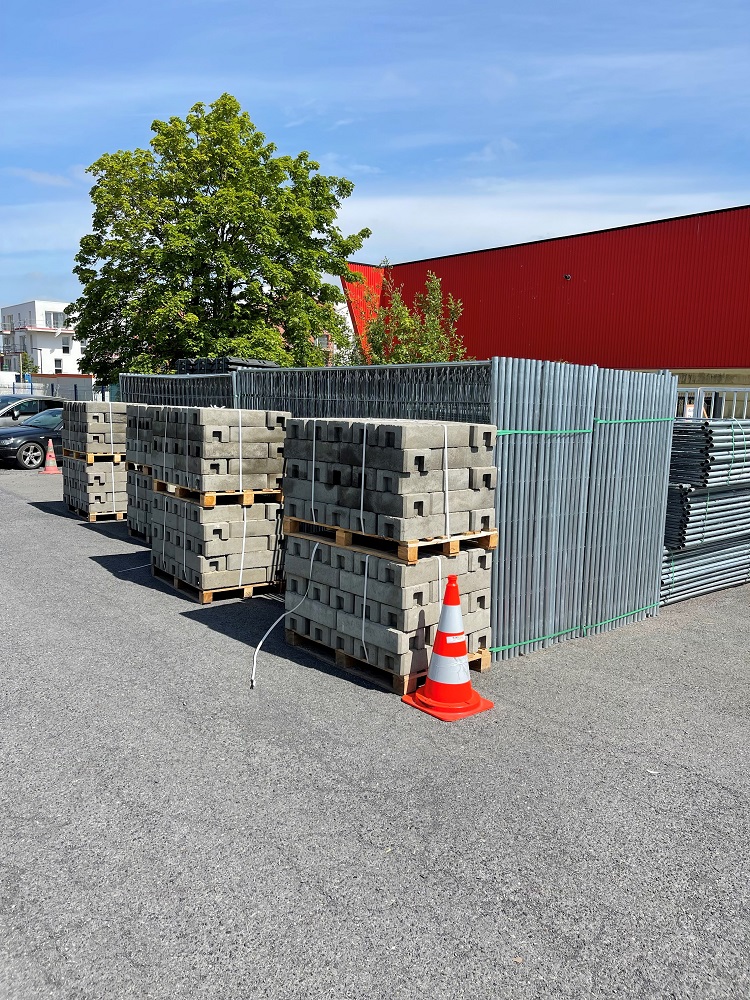 barrière grillagée de chantier en location à Lille